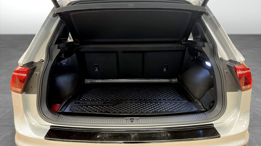 Bild 3 av Volkswagen Tiguan TDI 200 DSG 4M/R-Line Black Style/Dragpkt/Värmare/