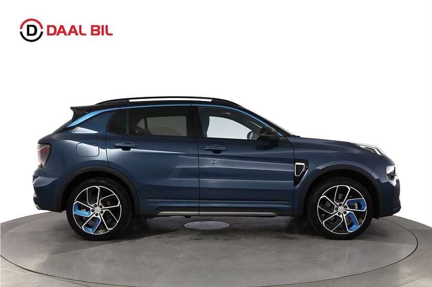 Bild 5 av Lynk & Co 01 PHEV DCT 261HK 17,6kWh INFINITY® PANORAMA 3D-VIEW NFC