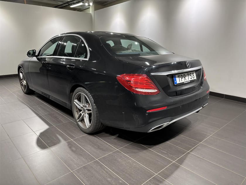 Bild 2 av Mercedes-Benz E 220 d 4MATIC