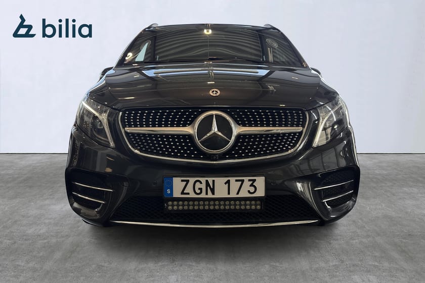 Bild 2 av Mercedes-Benz V 300d 4MATIC 3.2t AMG Avantgarde Drag Moms