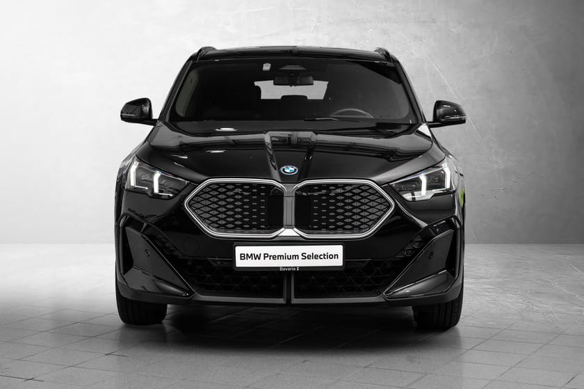 Bilde 3 av BMW iX2 xDrive30 