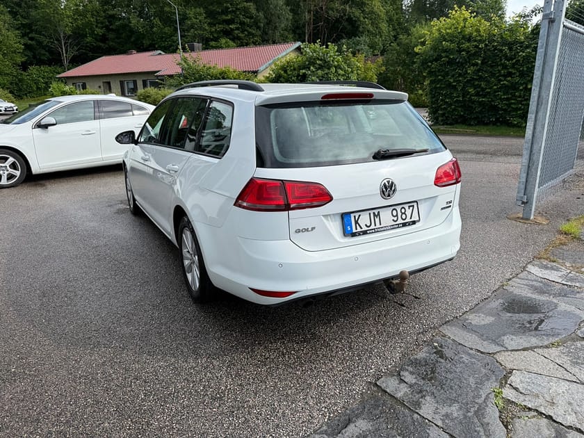 Bild 4 av Volkswagen Golf Sportscombi 1.2 TSI 105HK MASTERS / DRAG