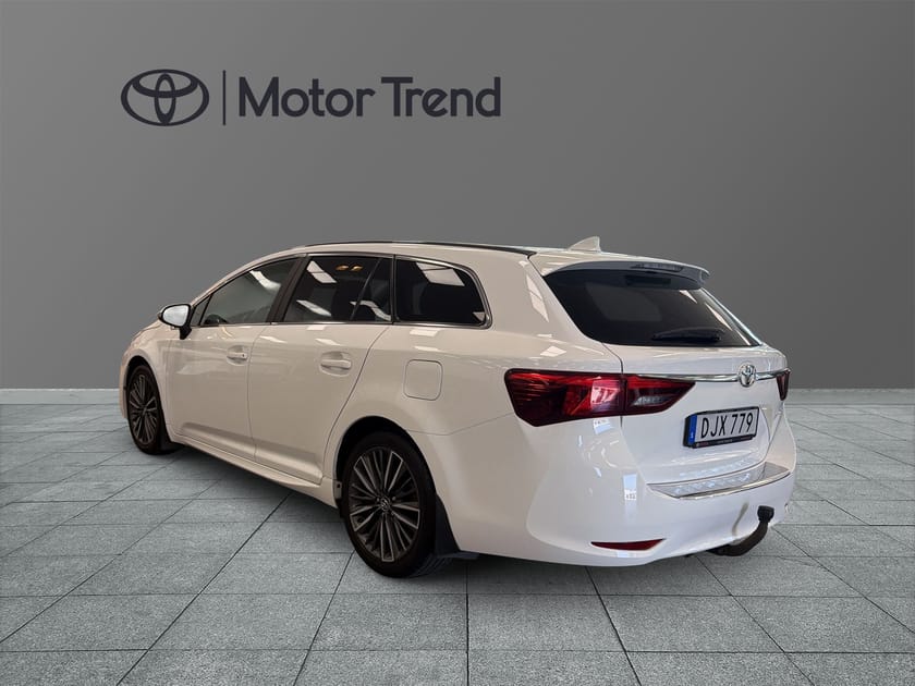 Bild 3 av Toyota Avensis Kombi 2,0 TS MDS INTENSE EDITION 18 TUM LM FÄLG