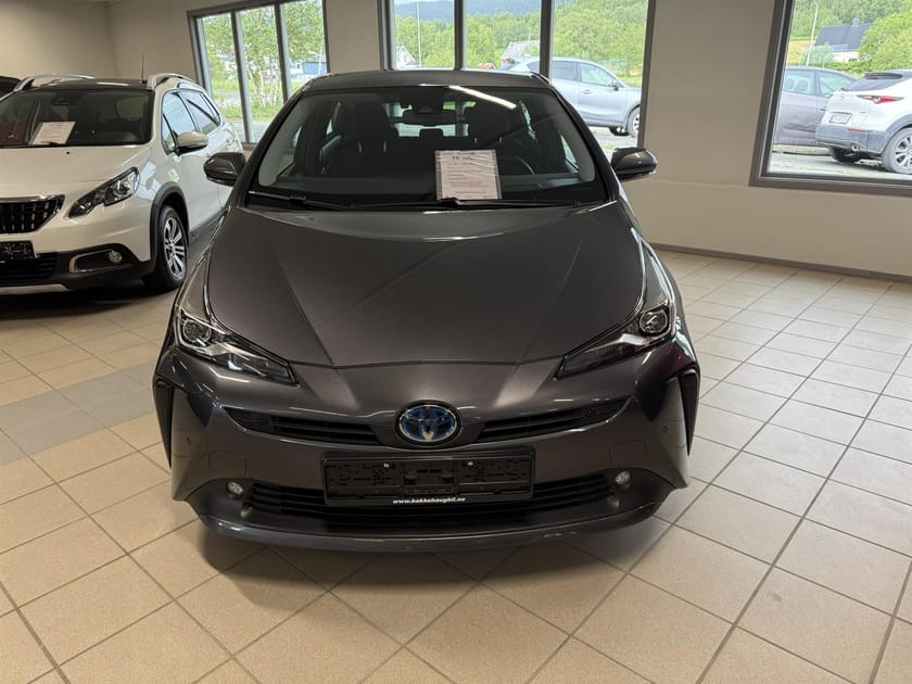 Bilde 2 av Toyota Prius Hybrid AWD-i 