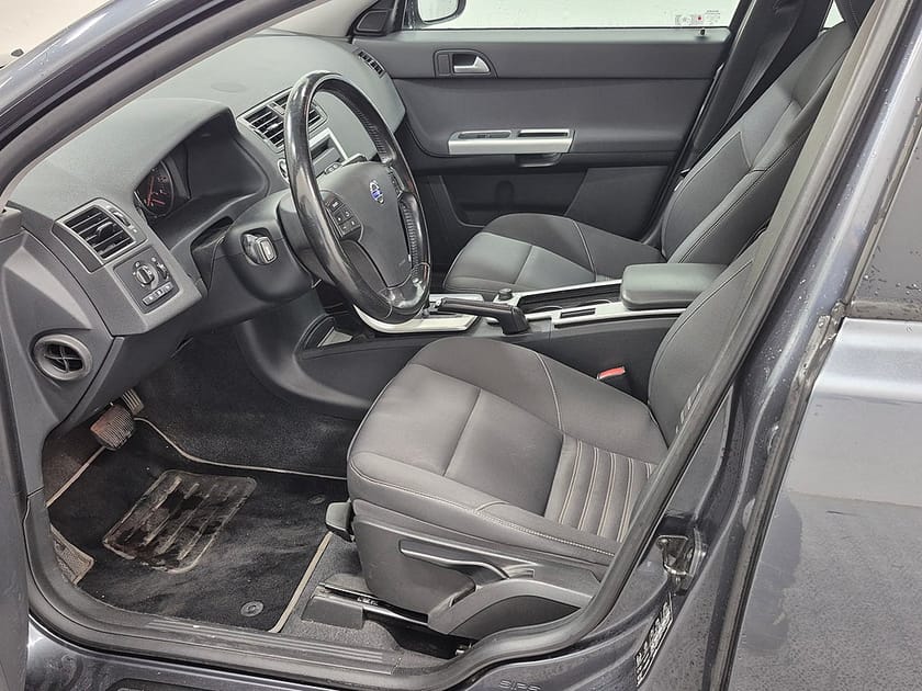 Bild 2 av Volvo V50 T5 230HK Momentum