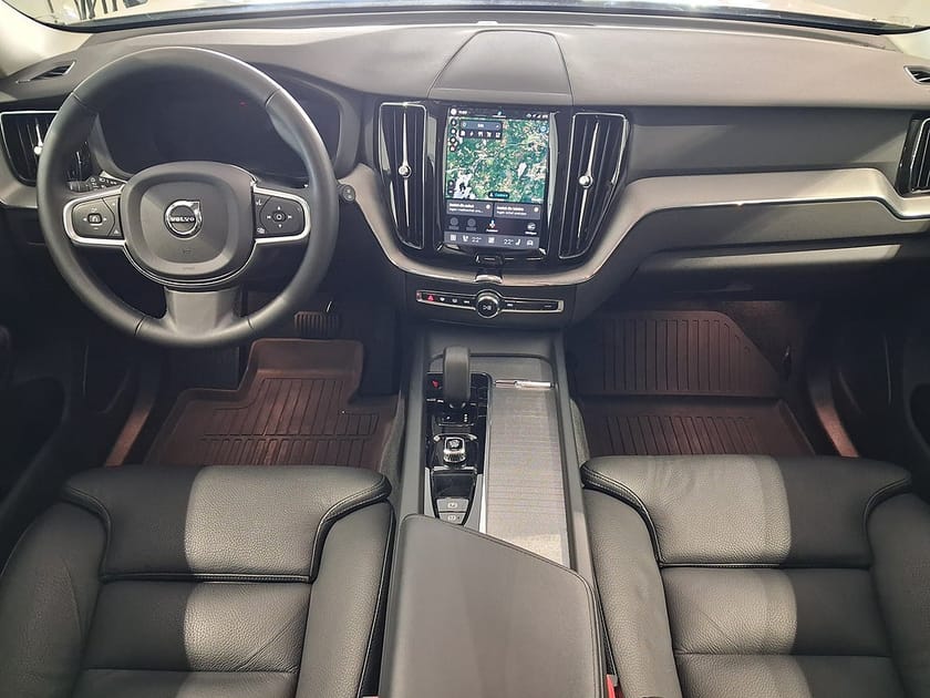Bild 5 av Volvo XC60 T6 Recharge Core Bright plug in AWD 350HK 4x4 Panorama