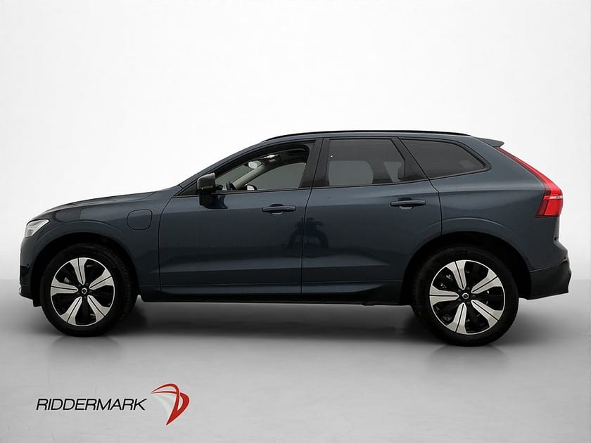 Bild 4 av Volvo XC60 Recharge T6 AWD Plus Dark 360° Pano P-Värm Drag