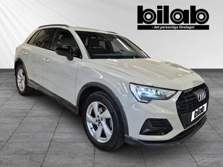 Audi Q3 35 TFSI 35TFSI Automat Panorama, Svart optik