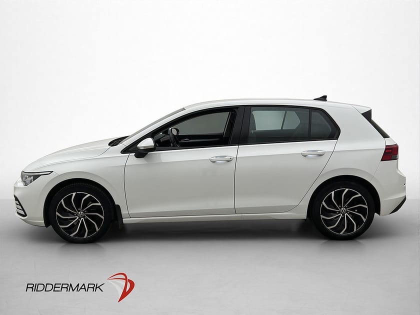 Bild 4 av Volkswagen Golf 1.5 eTSI 150hk Värmare Cockpit Navi CarPlay