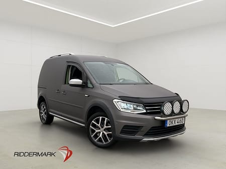 Volkswagen Caddy Alltrack Van 4M Värmare PDC Drag 2xDörr CARPLAY