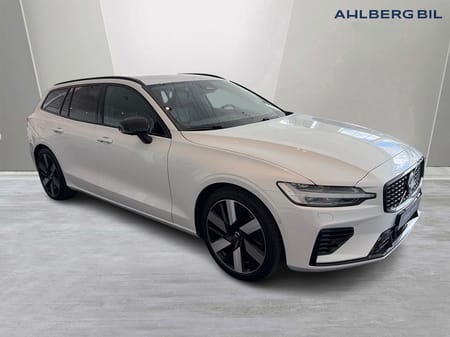 Volvo V60 T6 Plus Dark Nordic Edition - Plus ,  Dragkrok ,  360 kamera ,  Heads up display ,  Mörkt tonade rutor