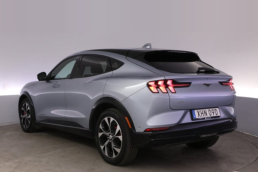 Bild 4 av Ford Mustang Mach-E Standard Range AWD Teknik B&O 360 BSM
