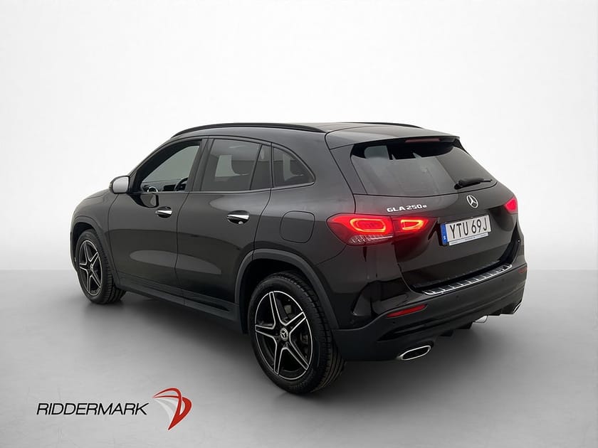 Bild 5 av Mercedes-Benz GLA 250 e 250e AMG Värmare Wide Pano Adaptiv-F MOMS
