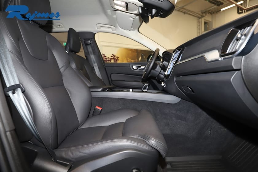 Bild 4 av Volvo XC60 B4 AWD Diesel Plus Dark