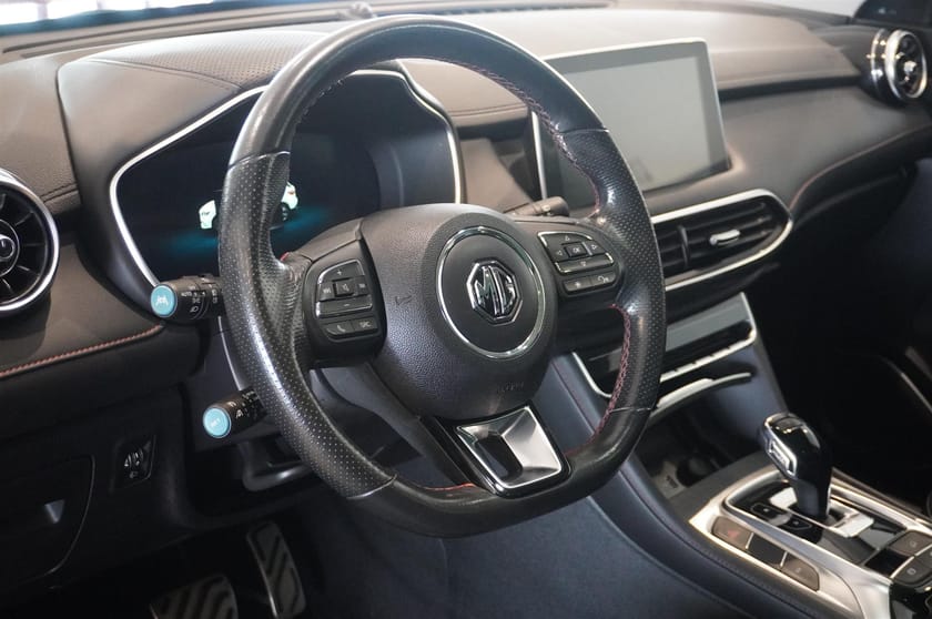 Bild 2 av MG EHS PHEV 1.5T Luxury 258hk