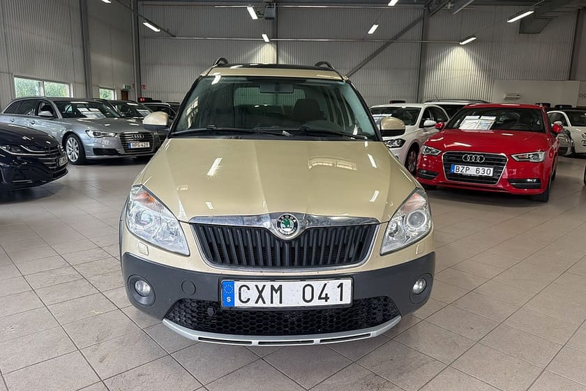 Bild 3 av Škoda Roomster Skoda 1.2 TSI Euro 5 / SUPERDEAL 3,95% / BES T&M 2027-07-31