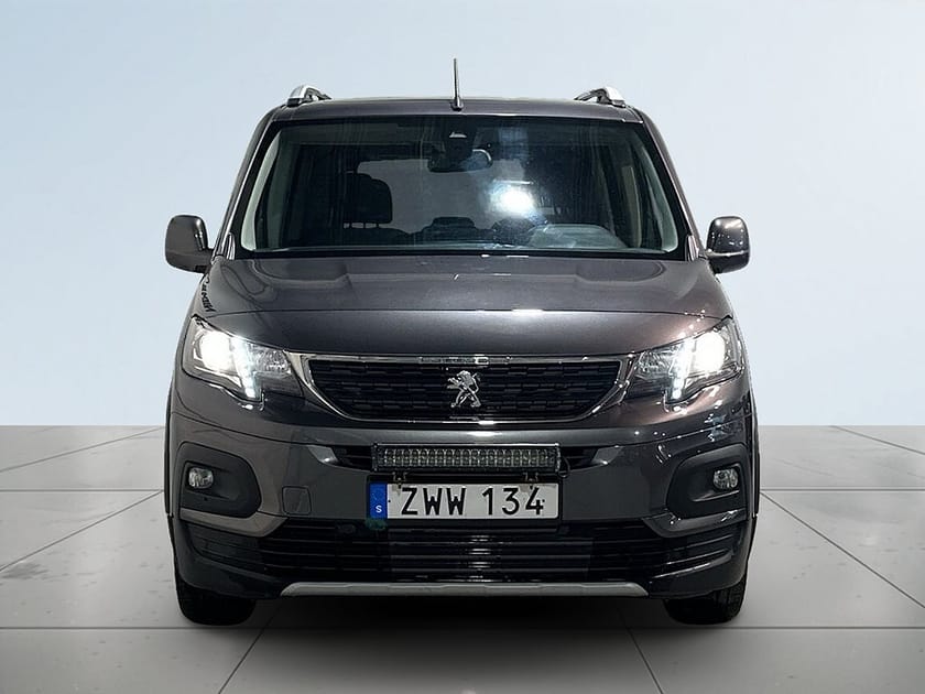 Bild 2 av Peugeot Rifter 1.2 e-THP Drag Mvärm Panorama LED-ramp Psens S/V-hjul