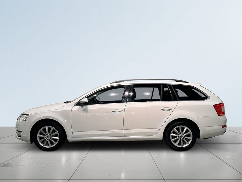 Bild 4 av Škoda Octavia Kombi Skoda 1.6 TDI 4x4 Ambition Drag Dvärm MoK S/V-hjul