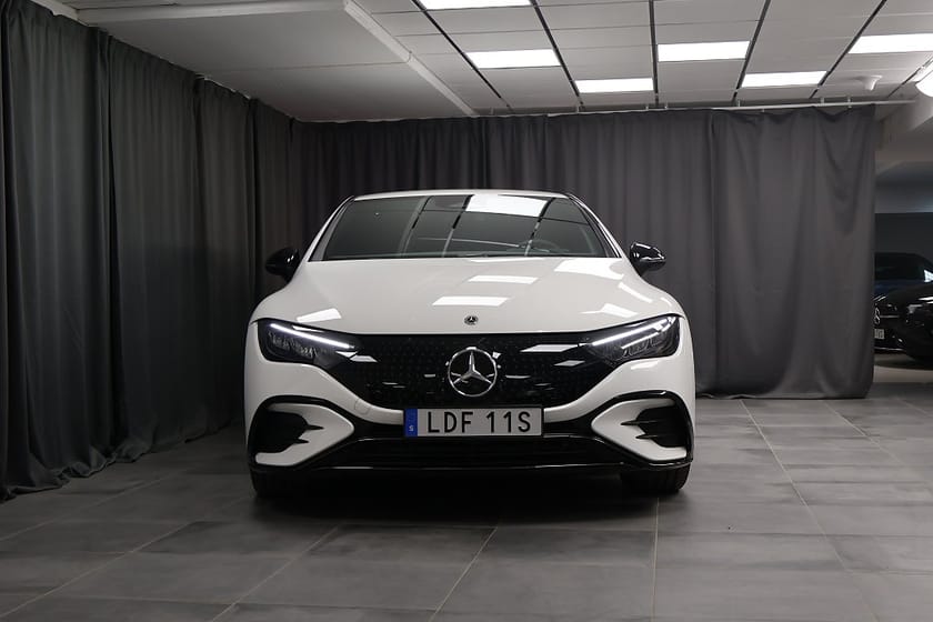 Bild 3 av Mercedes-Benz EQE 350 4MATIC AMG Line