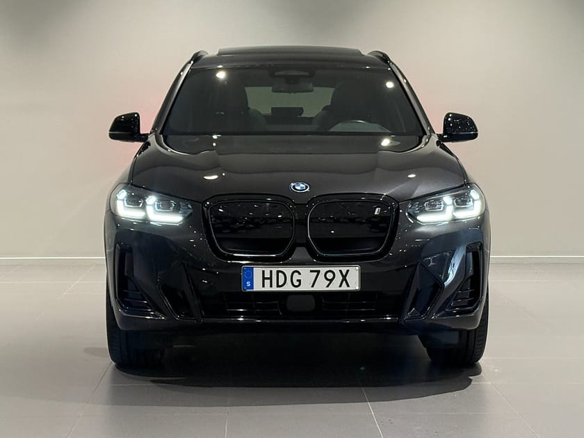 Bild 2 av BMW iX3 Charged M Sport Drag Adpt Farth LED Panorama Elstolar