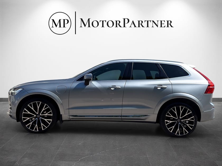 Bild 4 av Volvo XC60 Recharge T8 AWD Inscription Panorama H/K Skinn Dragkrok