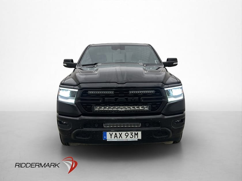 Bild 5 av RAM 1500 Crew Cab Dodge Sport Night 5.7 4x4 395hk Drag B-Kamera Moms