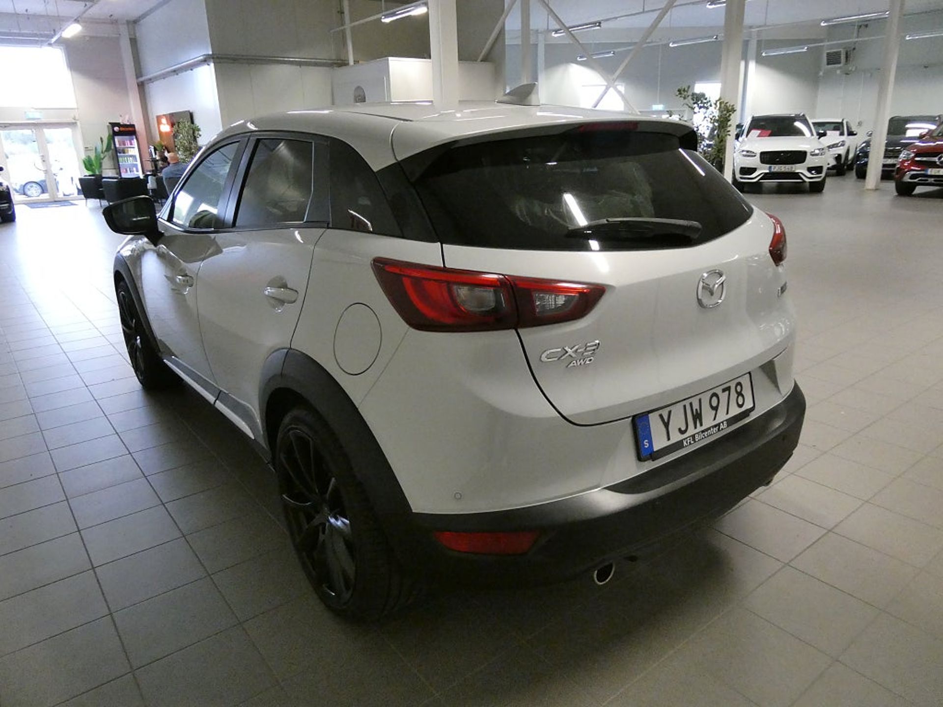 Mazda CX-3 2017, bild 6/10