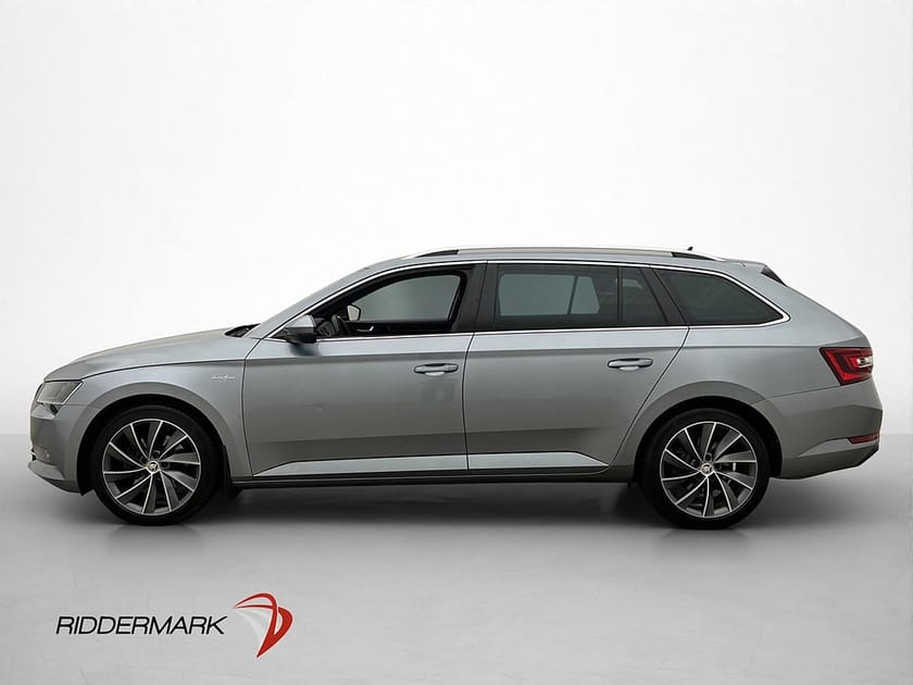 Bild 4 av Škoda Superb Kombi Skoda 2.0 TDI 4x4 L&K Cockpit D-Värm B-Kamera Skinn