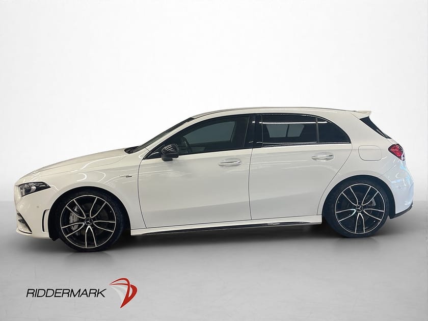 Bild 4 av Mercedes-Benz AMG A 35 4MATIC 4M 306hk Night Premium Kamera CarPlay