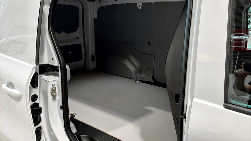 Bild 5 av Renault Kangoo Skåpbil L2 NORDIC LINE DCI 115 EDC AUTOMAT (MY2025)