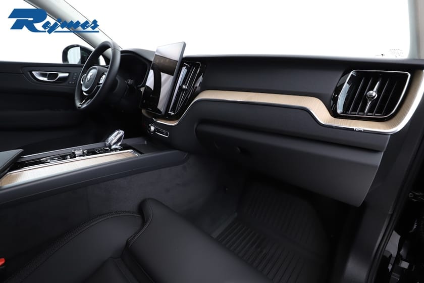 Bild 5 av Volvo XC60 T6 Plus Dark Nordic Edition