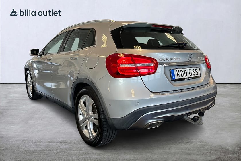 Bild 4 av Mercedes-Benz GLA 200 d 4MATIC 200d Urban Line 136hk / Drag Värmare PDC Navi