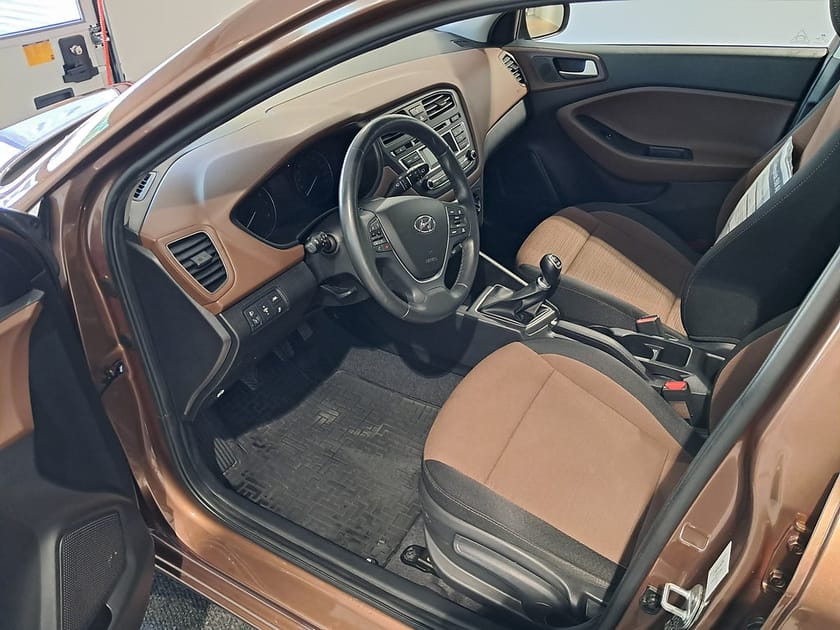 Bild 5 av Hyundai i20 5dr 84hk comfort plus-paket