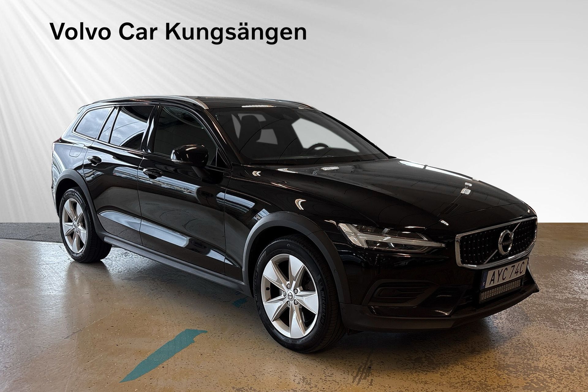 Volvo V60 Cross Country B4 AWD D Adv 2022, kuva 6/10