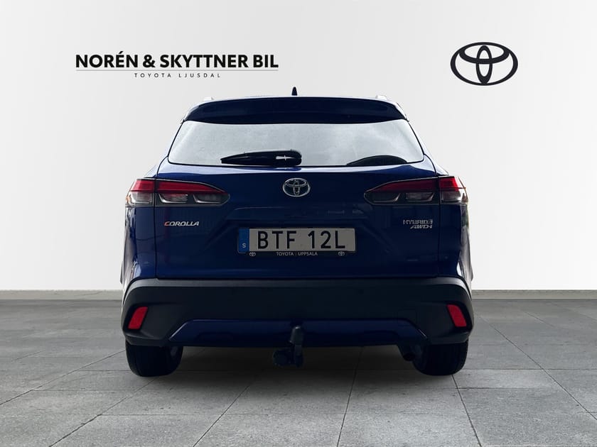 Bild 5 av Toyota Corolla Cross Hybrid AWD-i 2.0 Executive Skinn JBL /Vhjul/Drag