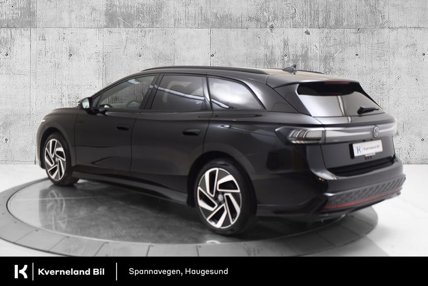 Bilde 3 av Volkswagen ID.7 GTX Tourer