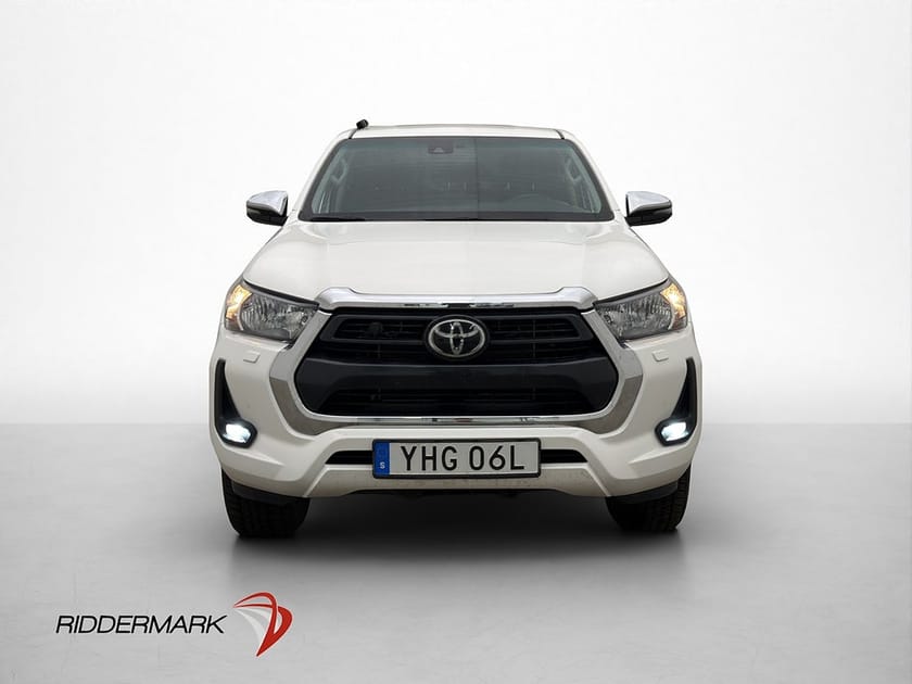Bild 5 av Toyota Hilux Dubbelhytt Hero 2.4 AWD M/K-Värmare Drag Diff Kåpa Moms