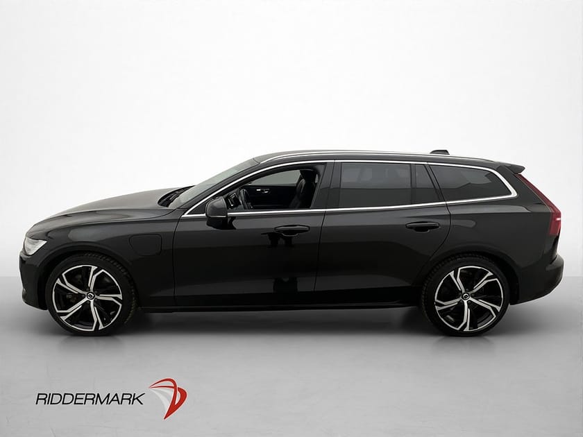 Bild 4 av Volvo V60 T6 AWD Core Edition Kamera Värm Skinn MOMS Drag