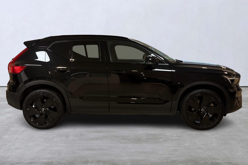 Bild 3 av Volvo EX40 Single Motor Extended Range M R Ultra Black Edt