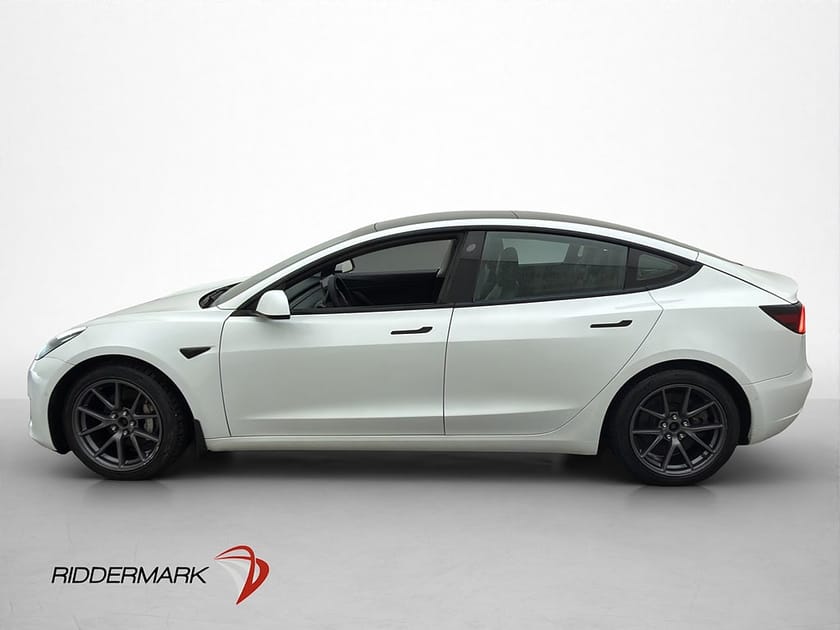 Bild 5 av Tesla Model 3 Long Range AWD Pano Kamera Värmare Drag Moms
