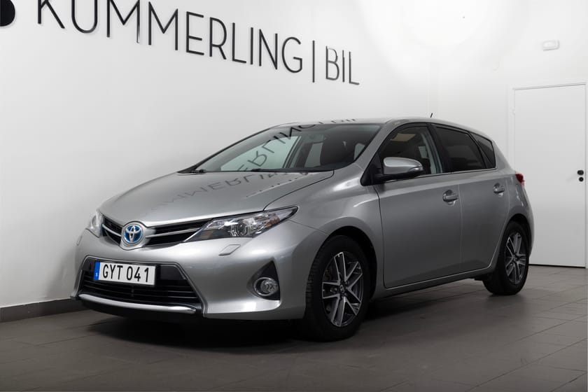 Bild 2 av Toyota Auris Hybrid e-CVT 136hk Kupévärmare/Bkamera/Keyless