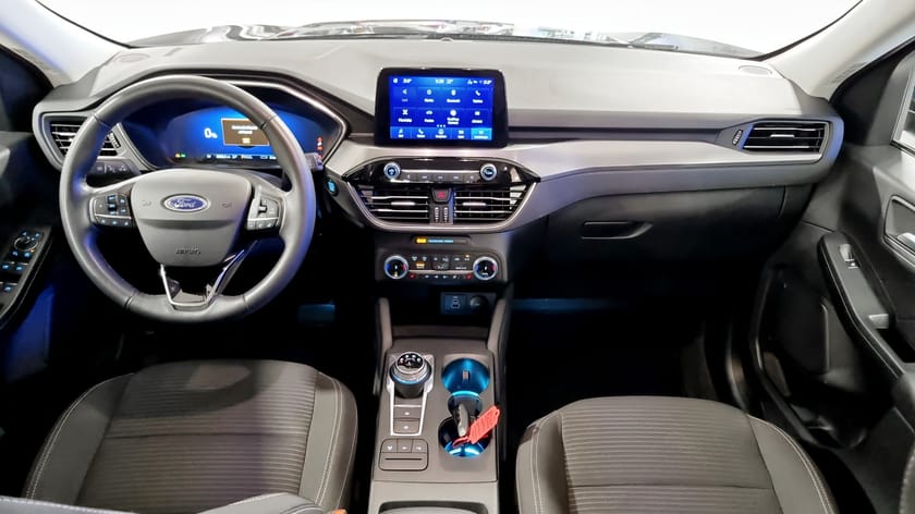 Bild 4 av Ford Kuga Plug-In Hybrid Titanium PHEV 225hk Automat
