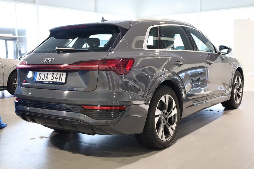 Bild 5 av Audi Q8 50 e-tron quattro q8-e-tron S line Navi Kamera Leasbar V-Hjul