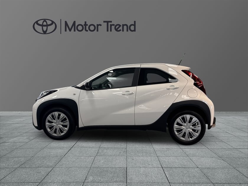 Bild 4 av Toyota Aygo X 1.0 PLAY S+V-hjul