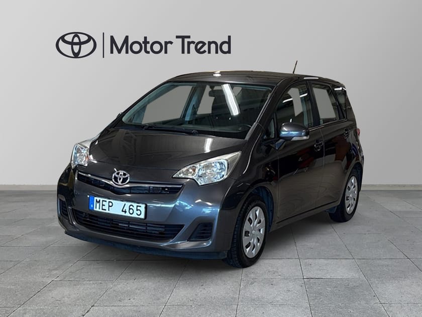 Bild 1 av Toyota Verso-S 1.33 Manuell Drag Vinterhjul