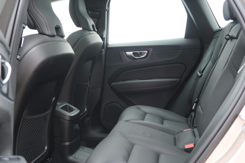 Bild 5 av Volvo XC60 Recharge T6 Core Bright/Pano