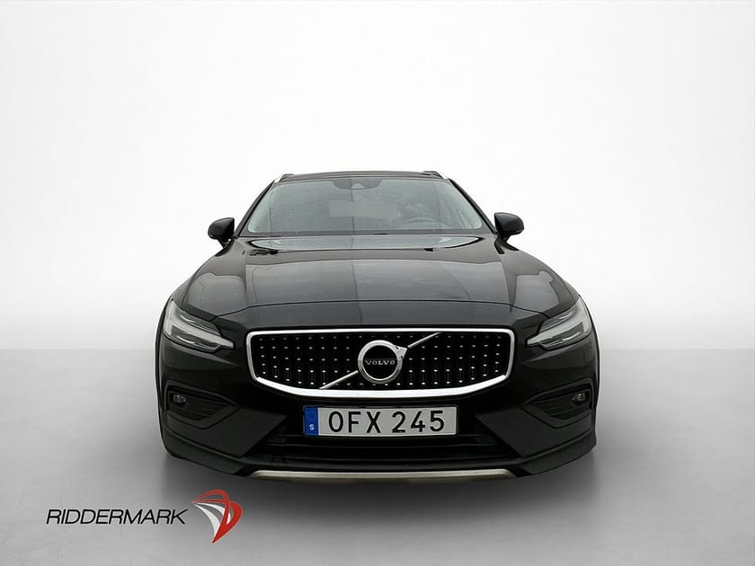 Bild 2 av Volvo V60 Cross Country B4 AWD Panorama Kamera Drag CarPlay