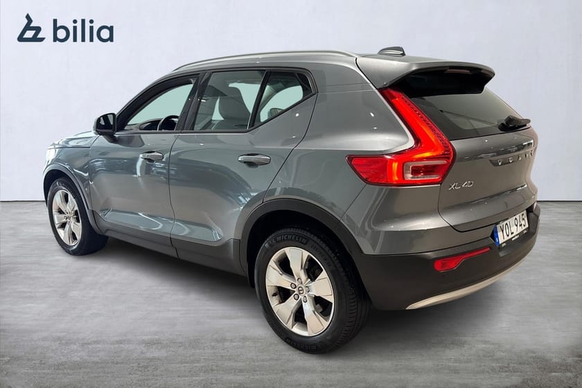 Bild 2 av Volvo XC40 T4 AWD Momentum Advanced Edition