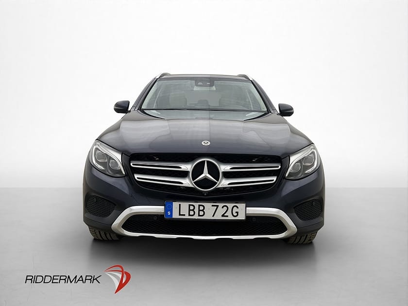 Bild 2 av Mercedes-Benz GLC 220 d 4MATIC 4M 170hk Pano Burmester Luftfjädring
