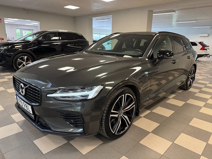Bild 1 av Volvo V60 Recharge T6 AWD R-Design 360° Kam H/K 350 Hk CarPlay